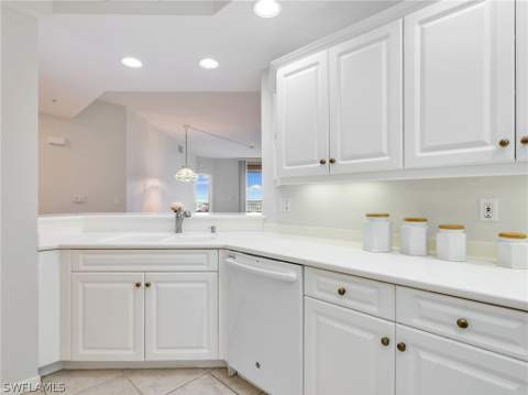 1001 Arbor Lake Dr 707, Naples FL - photo 15 of 50