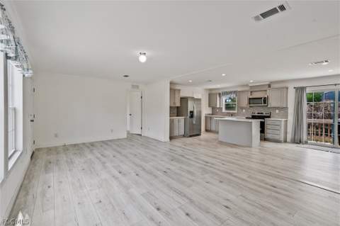 1770 Tucker Ln, North Fort Myers FL - photo 9 of 40