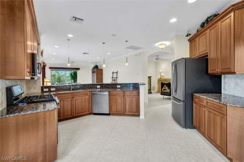 9359 Trieste Dr, Fort Myers FL - photo 10 of 30