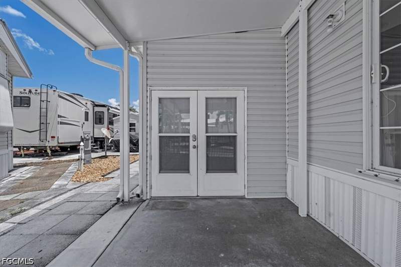 1 bedroom ManufacturedHome at 1159 Daniels RD 74, MOORE HAVEN, Moore Haven — photo 4