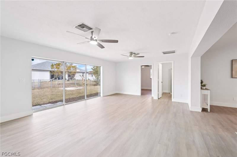 5 bedroom SingleFamilyResidence at 3018 NW 2nd Pl, Cape Coral, Cape Coral — photo 4