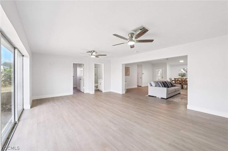 5 bedroom SingleFamilyResidence at 3018 NW 2nd Pl, Cape Coral, Cape Coral — photo 5