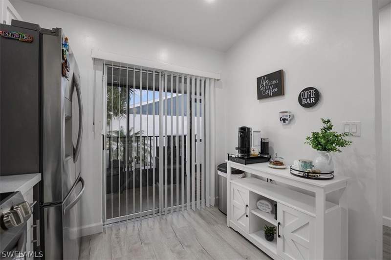 2 bedroom Condominium at 4100 Looking Glass Ln 3002, Winterpark, Naples — photo 4