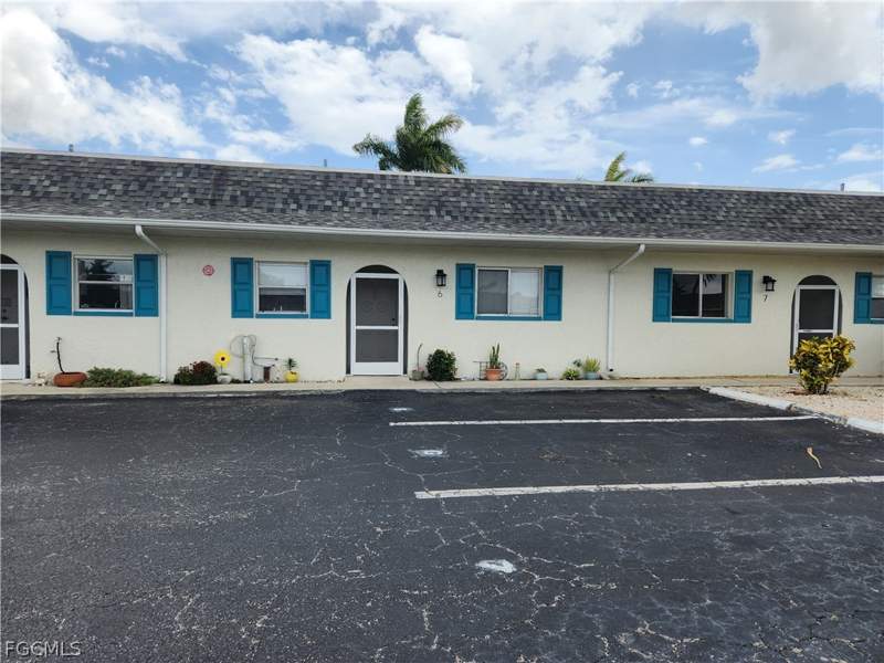2 bedroom Condominium at 1220 SE 40th St 6, Wayward Wind, Cape Coral — photo 5