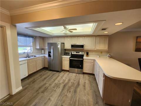 1220 SE 40th St 6, Cape Coral FL - photo 8 of 35