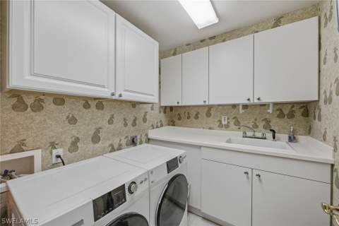 7225 Pelican Bay Blvd 305, Naples FL - photo 21 of 32