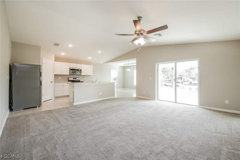 4 bedroom SingleFamilyResidence at 3807 8th St SW, Lehigh Acres, Lehigh Acres — photo 3