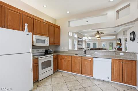 12793 Devonshire Lakes Cir, Fort Myers FL - photo 8 of 35