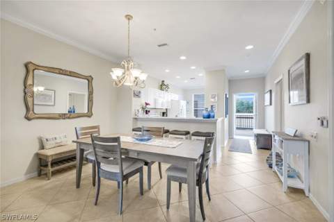 8253 Parkstone Pl 206, Naples FL - photo 11 of 36