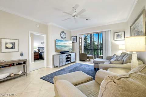 8253 Parkstone Pl 206, Naples FL - photo 14 of 36