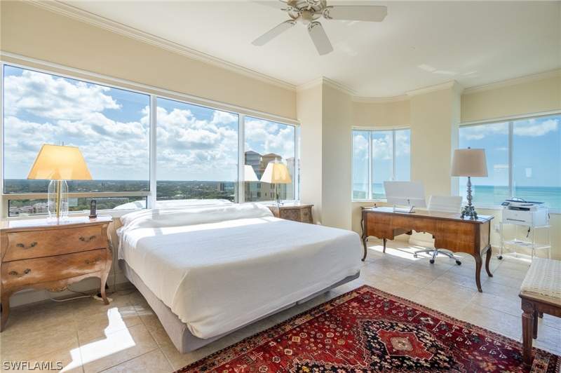 3 bedroom Condominium at 6825 Grenadier Blvd Ph1, St Pierre, Naples — photo 5