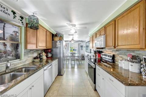 12315 Davis Blvd, Fort Myers FL - photo 6 of 21