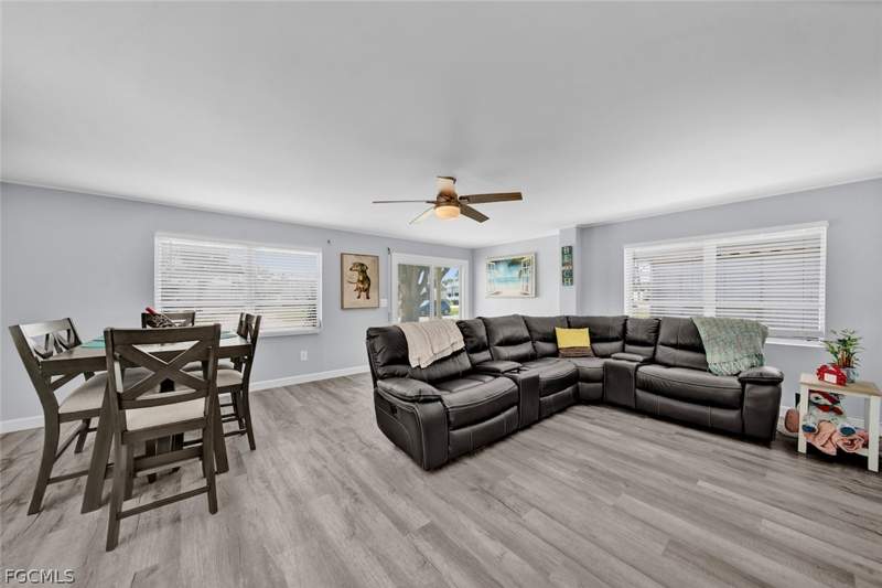 2 bedroom SingleFamilyResidence at 16890 Banyon Dr, Cottage Point Unrec, Fort Myers — photo 4