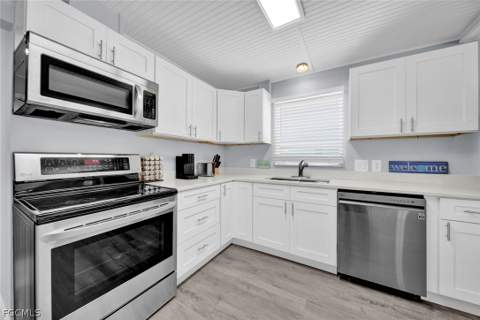 16890 Banyon Dr, Fort Myers FL - photo 9 of 25