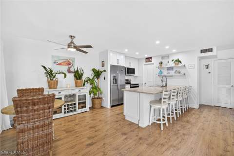 177 Forest Lakes Blvd 104, Naples FL - photo 9 of 33