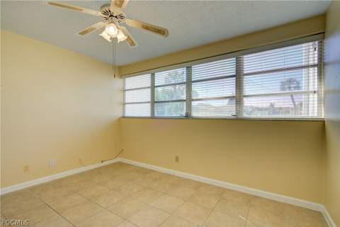 402 SE 42nd Ter 3, Cape Coral FL - photo 14 of 27