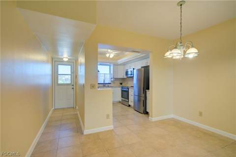 402 SE 42nd Ter 3, Cape Coral FL - photo 7 of 27