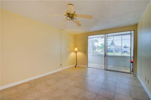 402 SE 42nd Ter 3, Cape Coral FL - photo 8 of 27