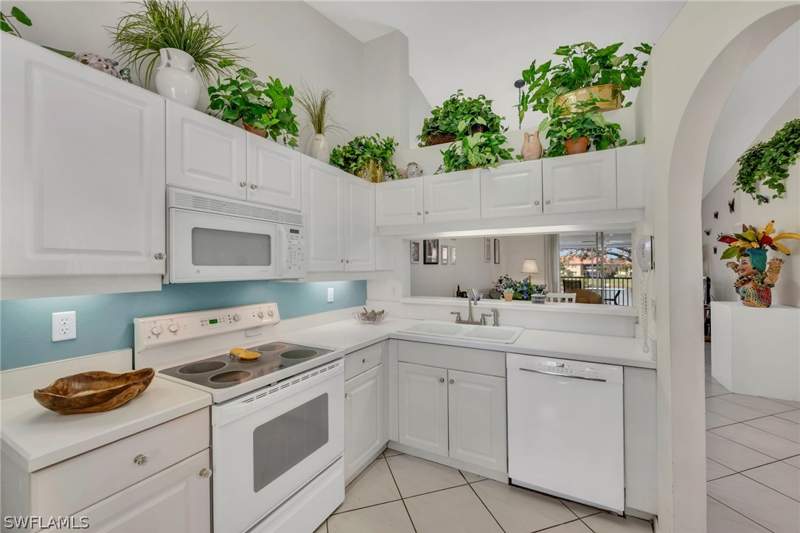 3 bedroom Condominium at 2469 Millcreek Ln 204, Huntington Lakes, Naples — photo 5