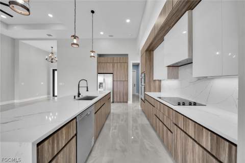 411 NE 25th St, Cape Coral FL - photo 12 of 50