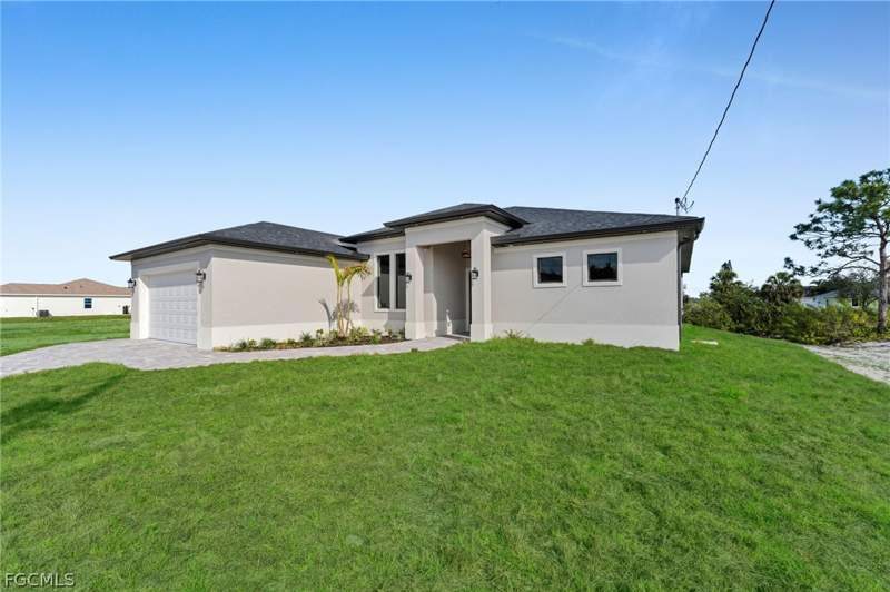 4 bedroom SingleFamilyResidence at 411 NE 25th St, Cape Coral, Cape Coral — photo 3