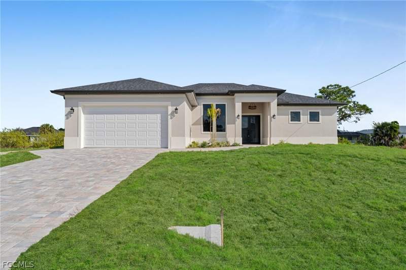 4 bedroom SingleFamilyResidence at 411 NE 25th St, Cape Coral, Cape Coral — photo 4
