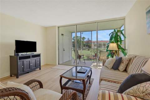 1057 Forest Lakes Dr 1208, Naples FL - photo 13 of 26