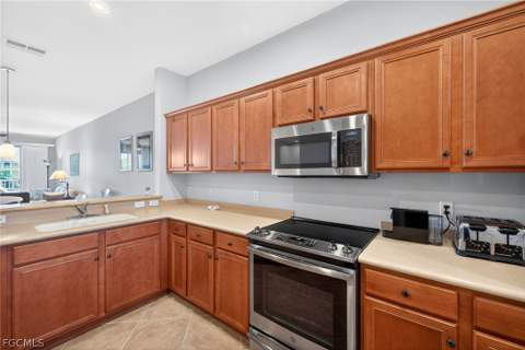 20011 Sanibel View Cir 206, Fort Myers FL - photo 10 of 49