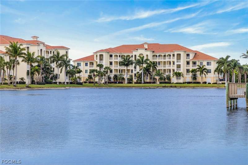 2 bedroom Condominium at 20011 Sanibel View CIR 206, SANIBEL VIEW CONDO, Fort Myers — photo 2