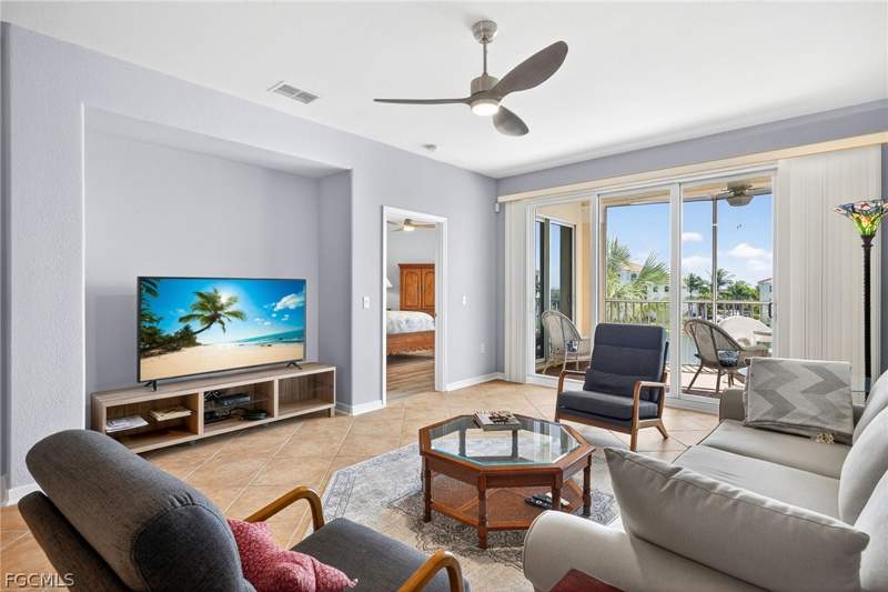 2 bedroom Condominium at 20011 Sanibel View CIR 206, SANIBEL VIEW CONDO, Fort Myers — photo 4