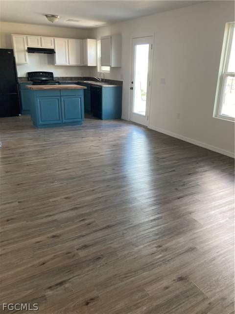 2922 NW 8th Pl, Cape Coral FL - photo 7 of 21