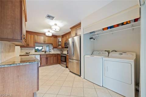 15448 Admiralty Cir 9, North Fort Myers FL - photo 10 of 40