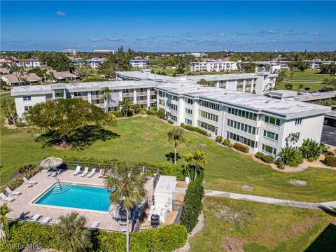 6220 Augusta Dr 107, Fort Myers FL - photo 21 of 40