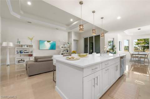 8897 Redonda Dr, Naples FL - photo 13 of 43