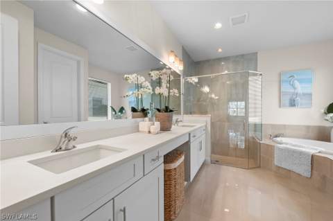8897 Redonda Dr, Naples FL - photo 18 of 43