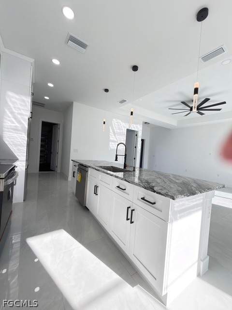 913 Glenn Ave, Lehigh Acres FL - photo 11 of 41