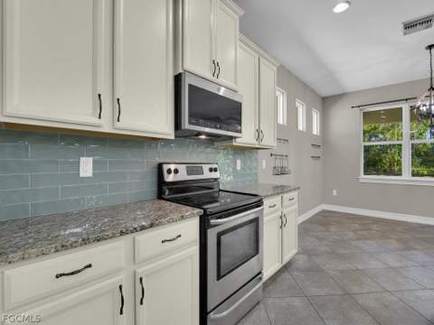 4211 Dutchess Park Rd, Fort Myers FL - photo 10 of 45