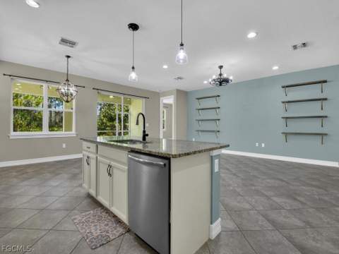 4211 Dutchess Park Rd, Fort Myers FL - photo 12 of 45