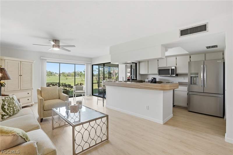 3 bedroom Condominium at 5585 Trailwinds Dr 314, Baltusrol Village, Fort Myers — photo 5