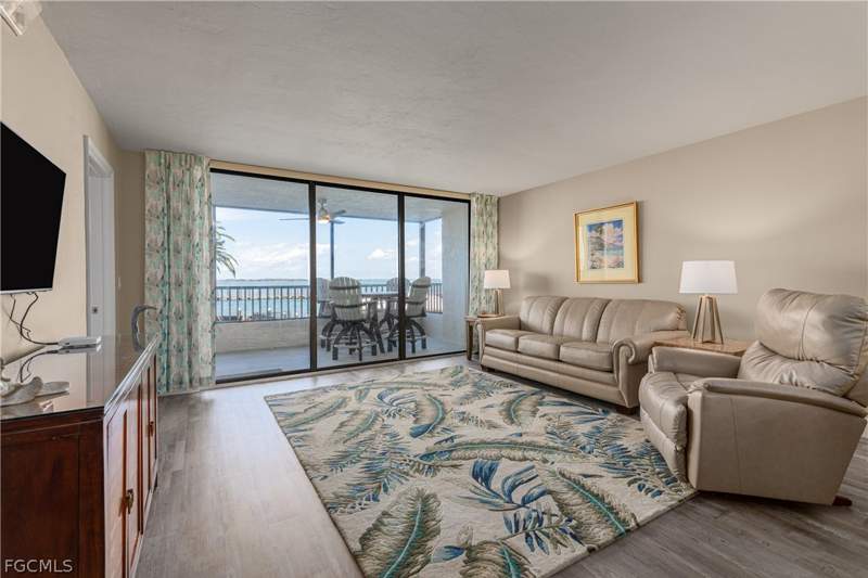 2 bedroom Condominium at 15031 Punta Rassa Rd 105, Punta Rassa, Fort Myers — photo 2
