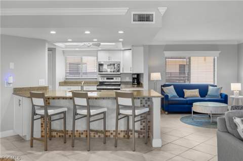 1401 Middle Gulf Dr 305R, Sanibel FL - photo 15 of 33