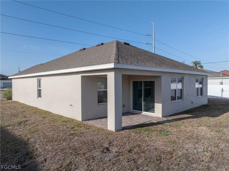 3 bedroom SingleFamilyResidence at 429 Tropicana Pkwy W, Cape Coral, Cape Coral — photo 2
