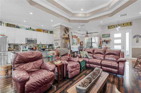 14661 Martin Dr, Fort Myers FL - photo 14 of 33