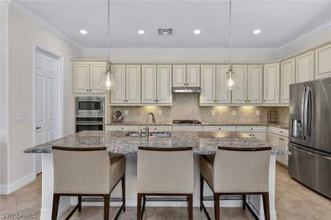 3001 Aviamar Cir, Naples FL - photo 7 of 50