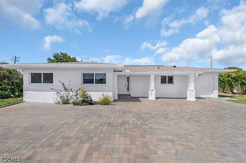 3 bedroom SingleFamilyResidence at 105 SE 45th Ter, Cape Coral, Cape Coral — photo 4
