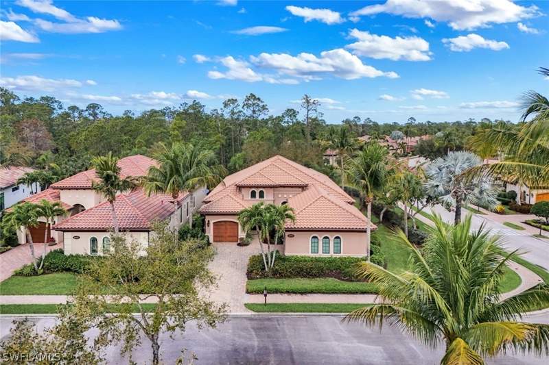 4 bedroom SingleFamilyResidence at 6419 Vivaldi Ct, Lakoya, Naples — photo 2