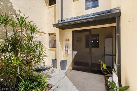 15041 Paddle Creek Dr 102, Fort Myers FL - photo 14 of 41