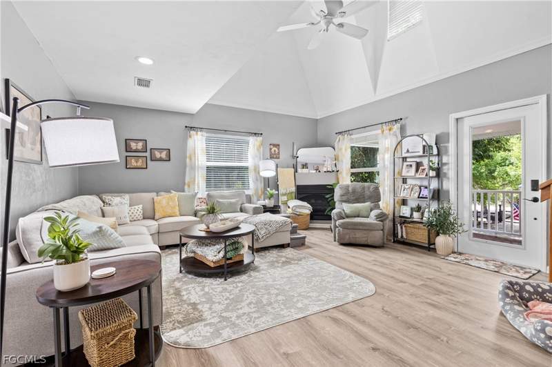 4 bedroom SingleFamilyResidence at 19180 Four Wheel Dr, North Fort Myers, North Fort Myers — photo 5