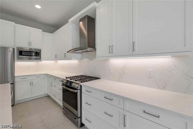 3 bedroom SingleFamilyResidence at 2741 Durham Cir, Valencia Sky, Naples — photo 2