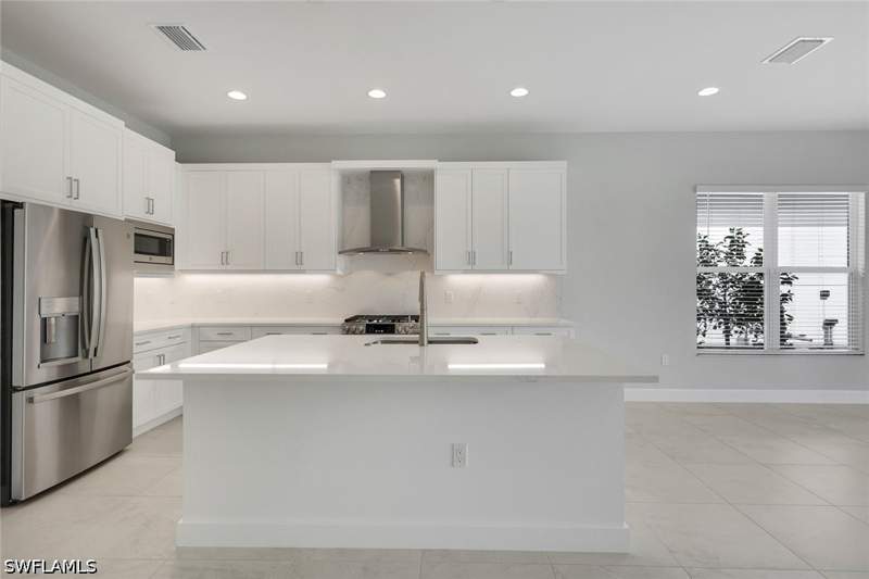 3 bedroom SingleFamilyResidence at 2741 Durham Cir, Valencia Sky, Naples — photo 5